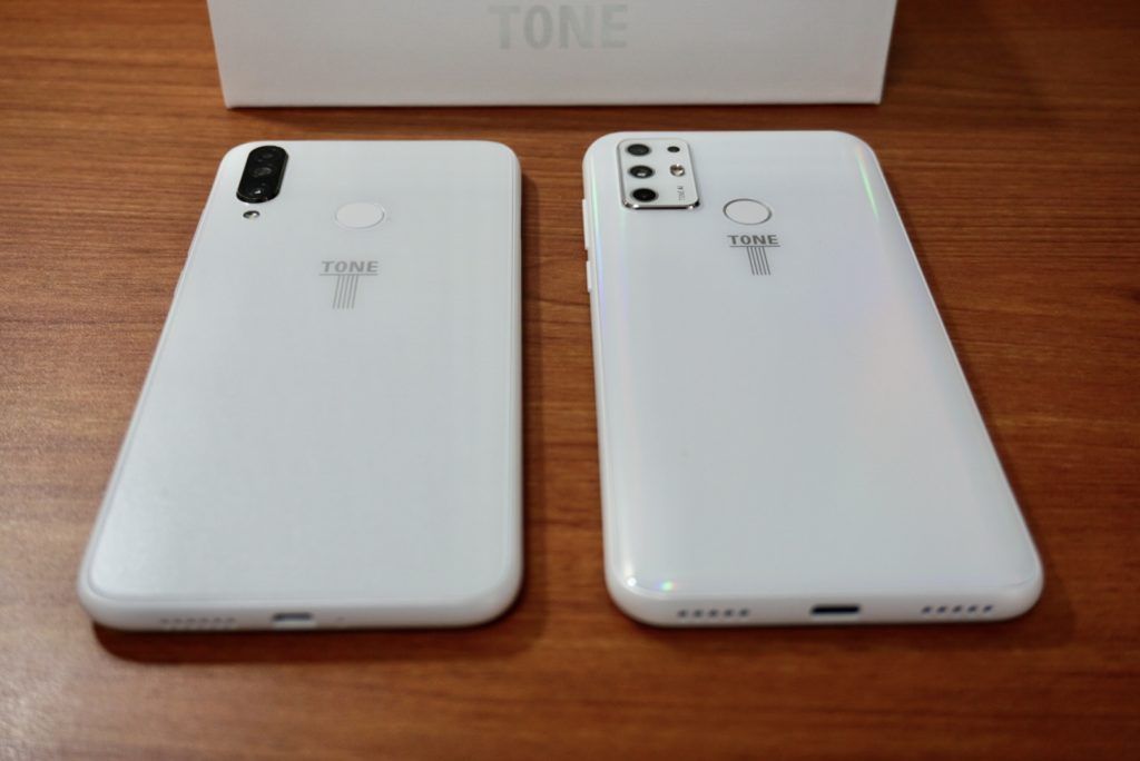 トーンモバイルe20 e21 比較